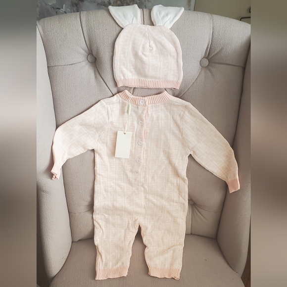 NWT Authentic Fendi Kids 2pc Knit Romper set - Picture 3 of 9